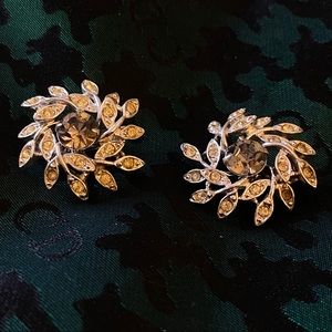 Vintage Sarah Clip Earrings 1950
